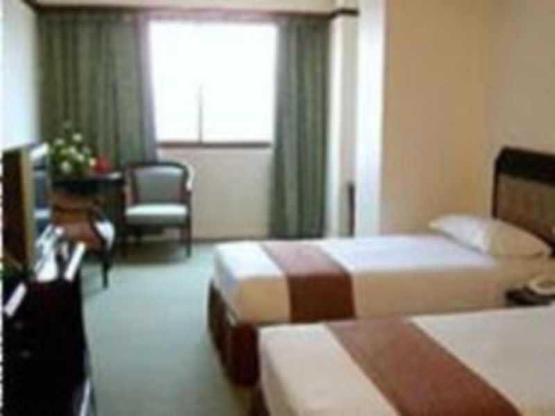 Hotel Lampang Wieangthong Esterno foto