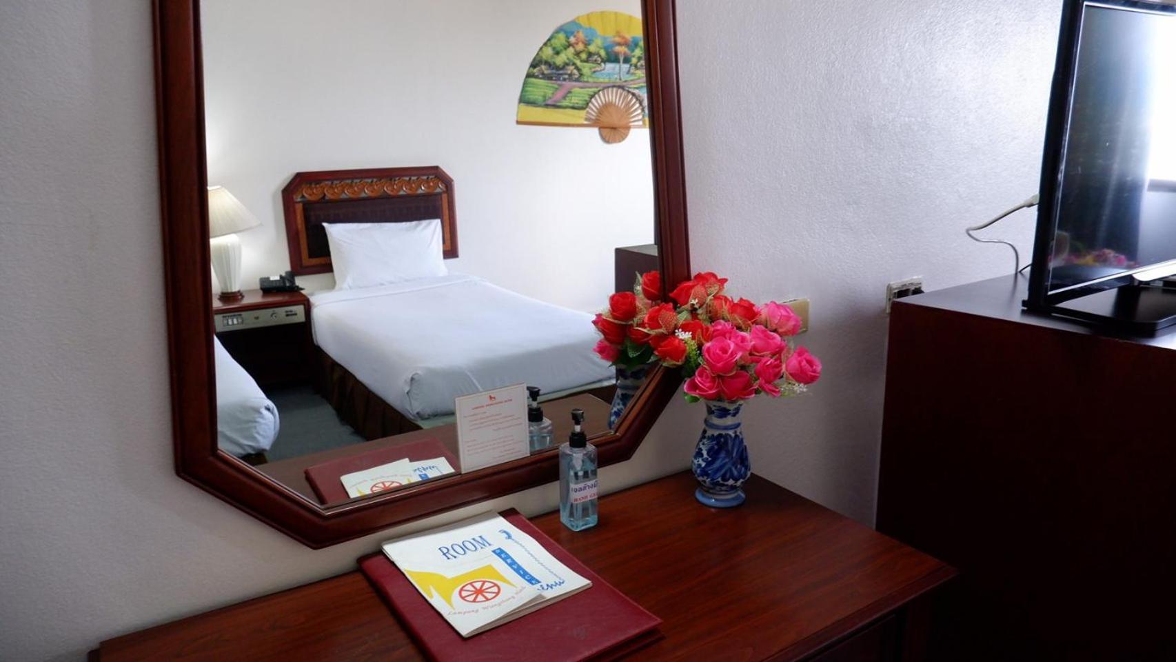 Hotel Lampang Wieangthong Esterno foto